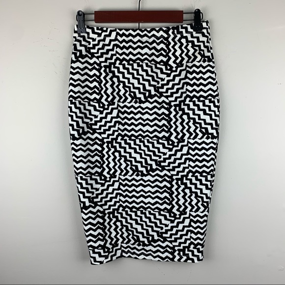 ASOS black/white Aztec print pencil skirt - Picture 3 of 4